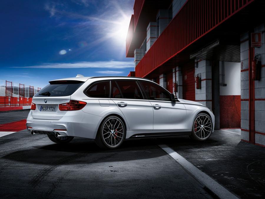  BMW 3-Series with Performance Accessories 2012 года  (фото 2 из 3)